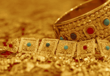 Gold Rises, Silver Jumps Over 3% on US-Iran Tensions