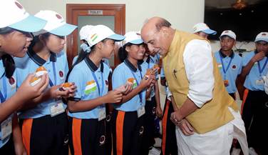 Defence Minister Andaman Students