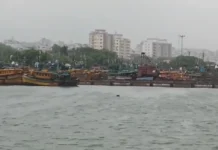 Cyclone Arnab Threatens West Bengal With Heavy Rain, Landslides and Possible Tidal Surges