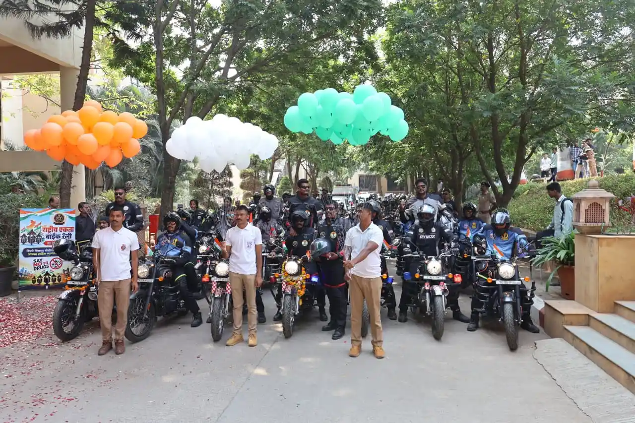Voice Message Waveform A&N Police Rally Takes Anti-Drug Message to Gujarat